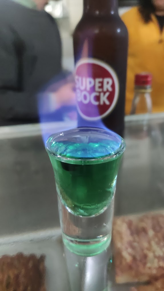 Shot de xiripiti com chama